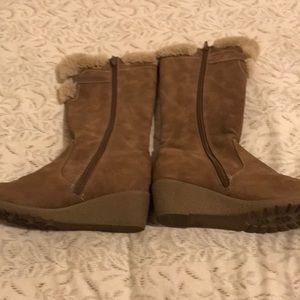 Kids DSW boot wedges